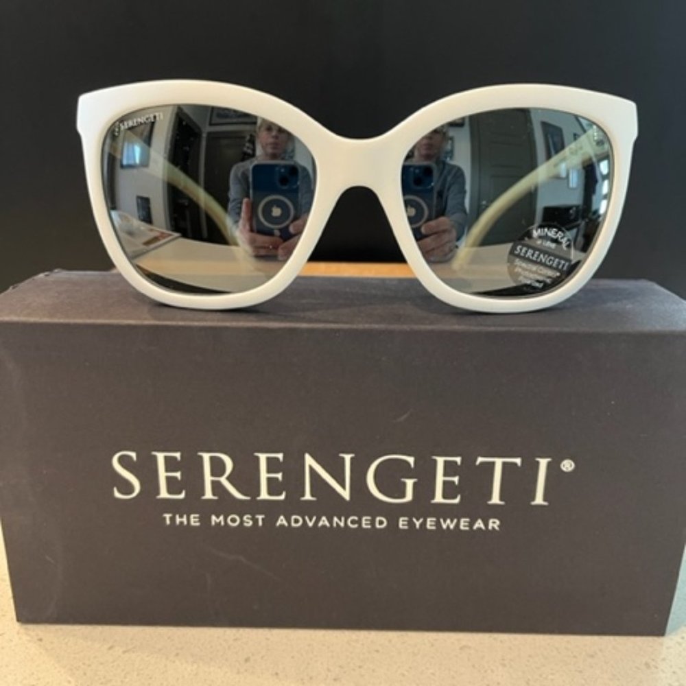 Serengeti Agata Sunglasses